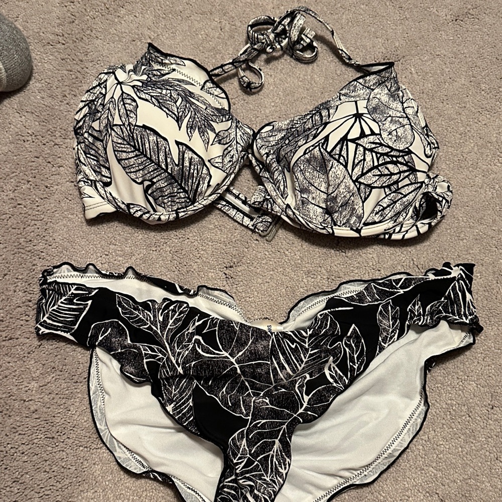 Swimsuits for All Leaf Print Black and White Bikini top only-